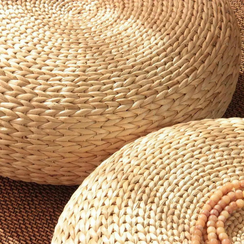 Round Straw Tatami Meditation Cushion - ROOTS FARM